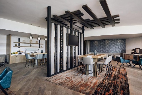 Chicago Marriott Oak Brook image 10